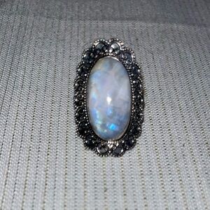 Never Worn Size 7 Beautiful Hand Crafted Moonstone Ring